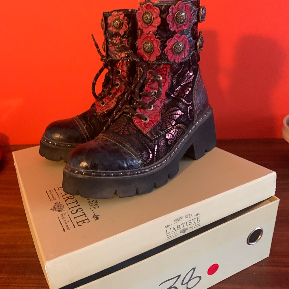 L'Artiste by Spring Step platform  Boots -Red and Black multi metalic lug sole
